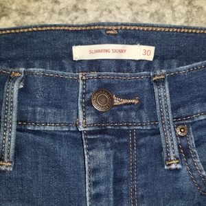 Womens Levi's jeans